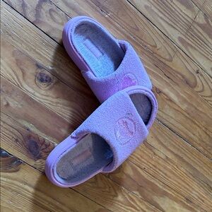 Crocs Cozy Pink unisex slip-ons slides slippers men’s size 5 women’s size 7